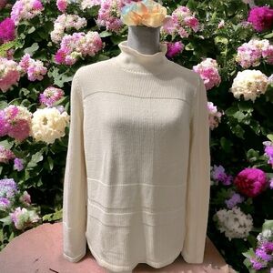 Crazy Horse,Liz Claiborne Co off white turtleneck- size M